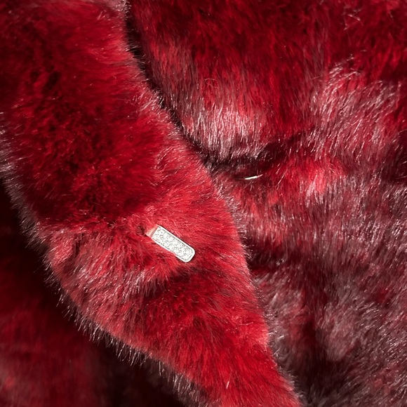 Trendy Ruby Faux Fur Teddy Jacket - Picture 3 of 4